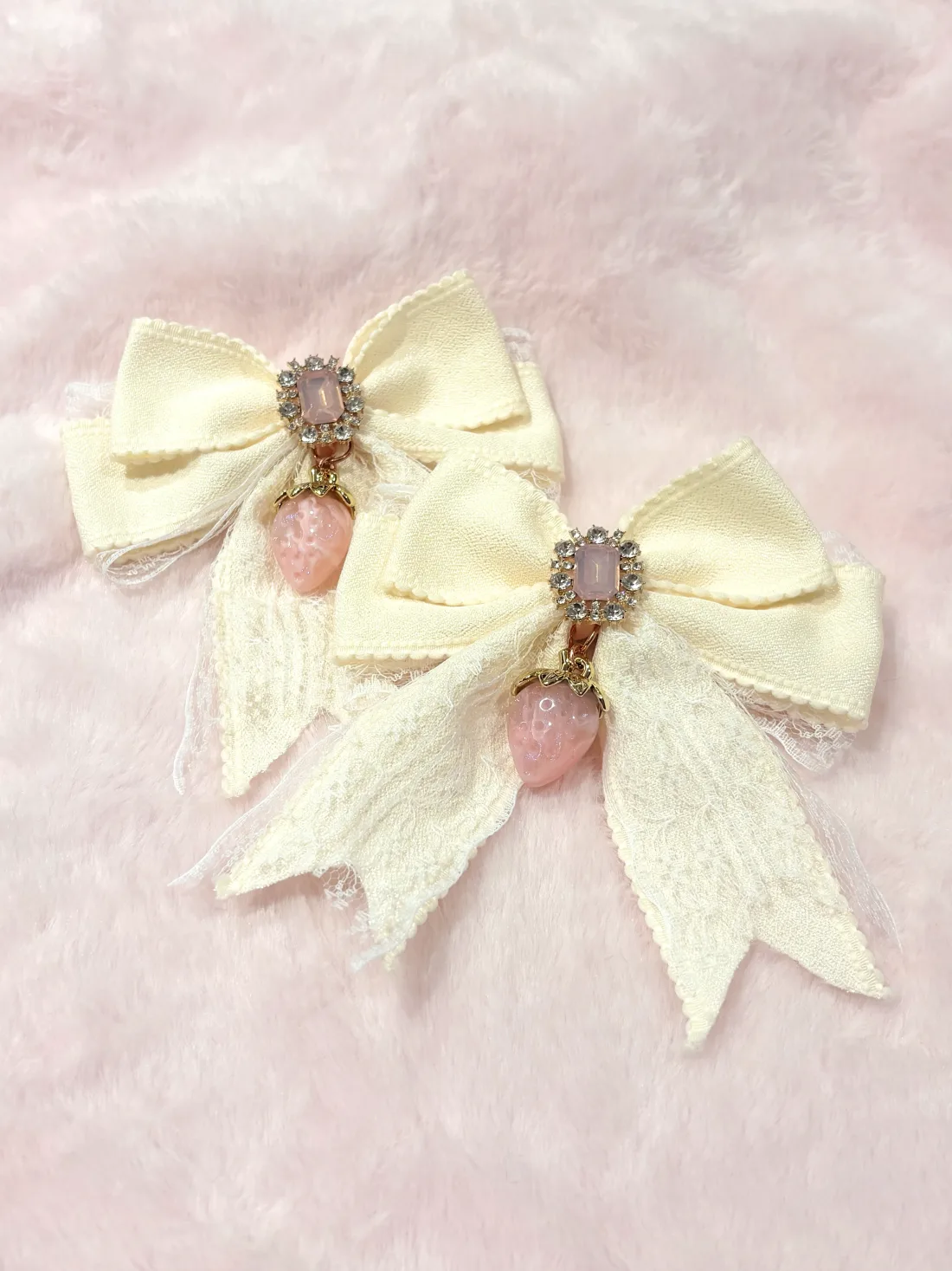 Handmade ribbon by Omochi